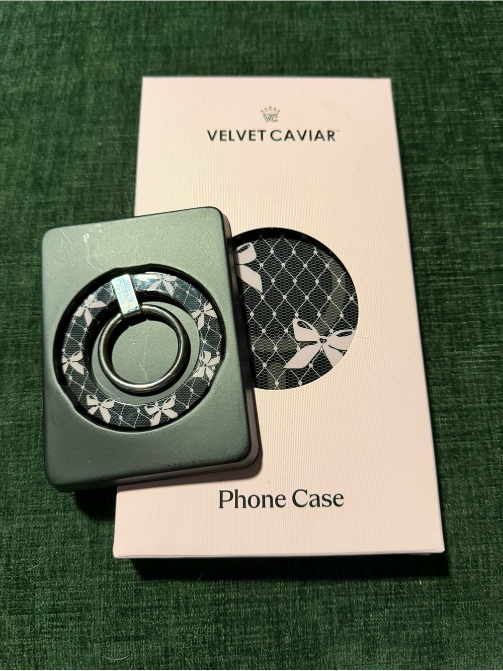 Velvet Caviar Phone IPhone 17 pro max case with matching MagSafe grip ring